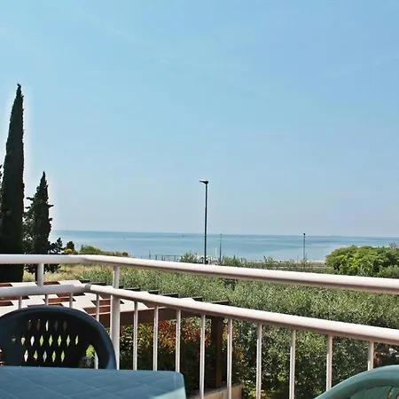 In With Sea View, Balcony, Air Conditioning, Wifi